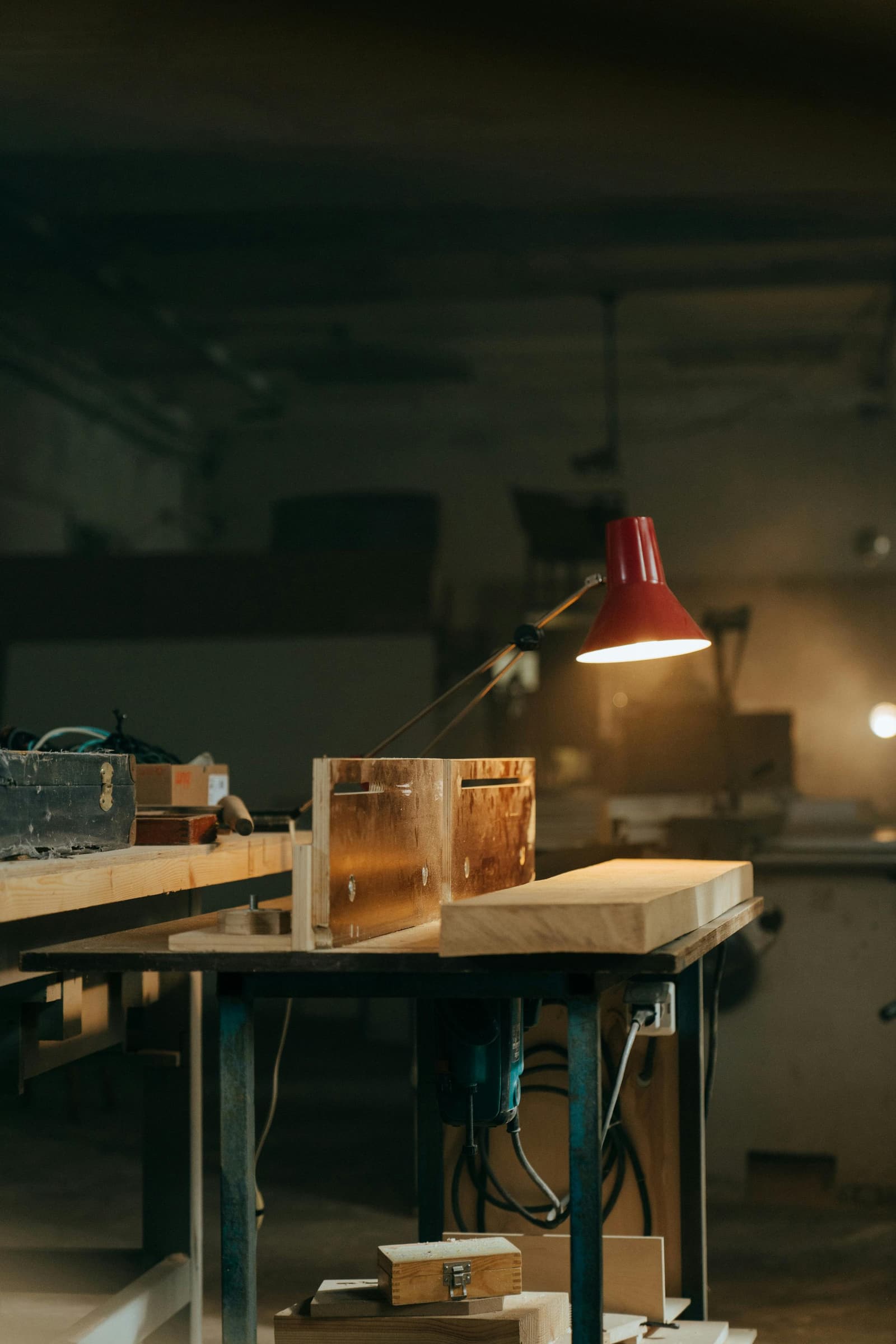L'établi de l'atelier — l'artisanat qui dure, l'esprit MyoApp